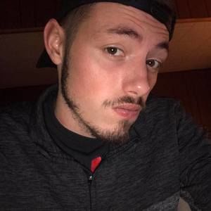 Meet your Posher, Travis